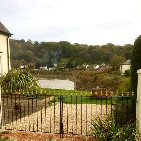 Quaint Little Guest Suite With Private Parking Newport  Exteriör bild